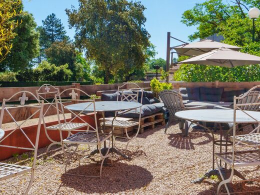 Hôtel restaurant Le Bastier : séjour champêtre au cœur du parc animalier de Ginasservis